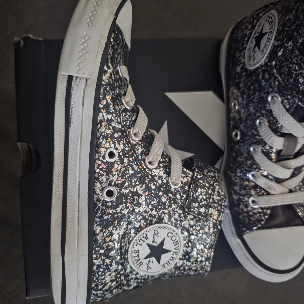 Converse Chuck Taylor All Star Glitter High-Top Sneaker - Kids
